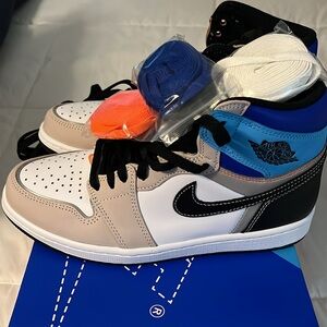 Air Jordan 1 Retro High OG DC6515 100. Size 8.